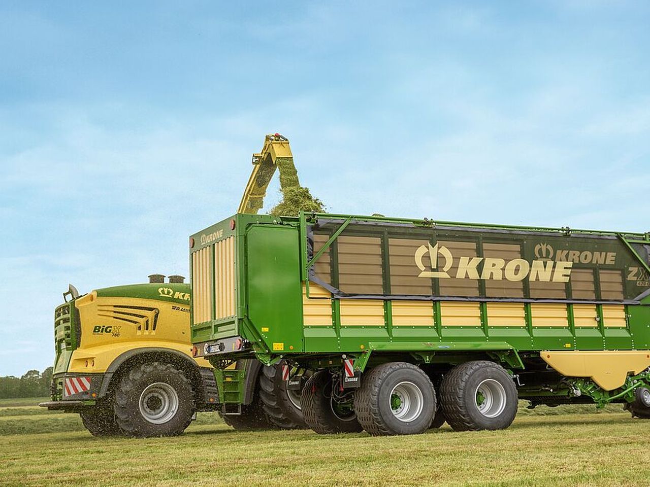 ZX - Rendfelszedő és silószállító pótkocsik