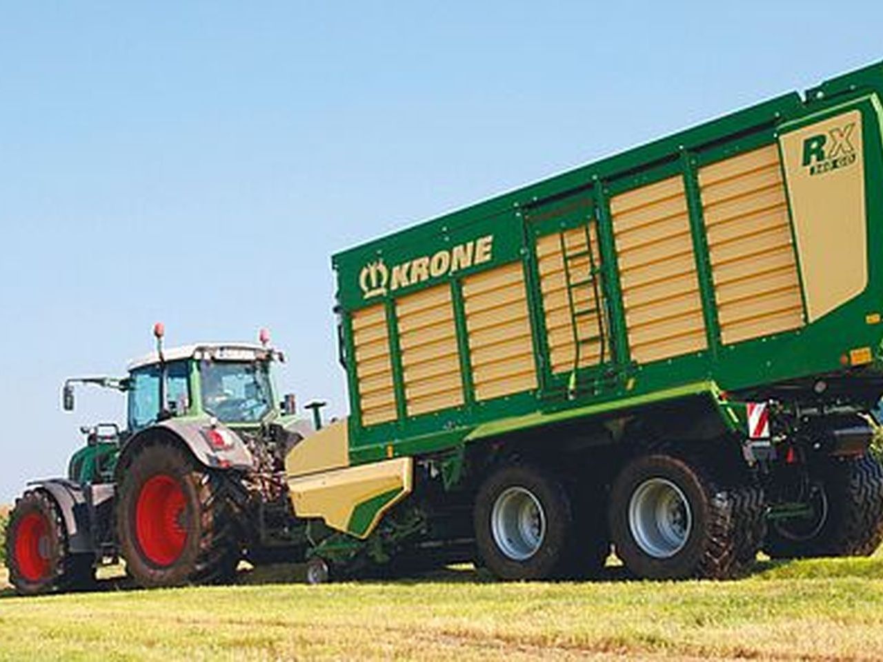 RX - Rendfelszedő és silószállító pótkocsik